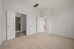 444 Lucky Ave, Elgin, TX 78621 - Photo 16