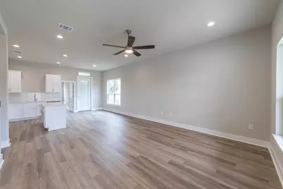 857 Cypress Lane, Horseshoe Bay, TX 78657 - Photo 2