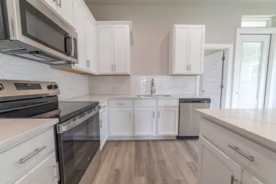 857 Cypress Lane, Horseshoe Bay, TX 78657 - Photo 6