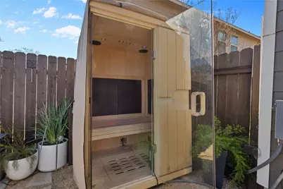 7400 S Glenn Street, Austin, TX 78744 - Photo 26