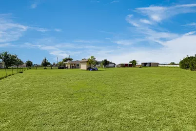 172 Round Up Drive, Liberty Hill, TX 78642 - Photo 24