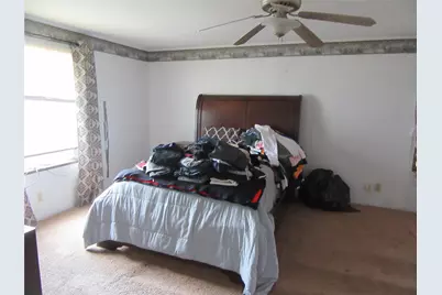 808 E 7th Street, Nixon, TX 78140 - Photo 10