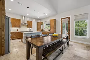 906 Canyon Oak Cir, Marble Falls, TX 78654 - Photo 10
