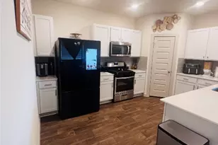 94 Barton Creek Ln, Hutto, TX 78634 - Photo 12