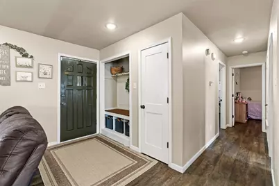 1611 Brazos Avenue, Rockdale, TX 76567 - Photo 4