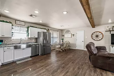 1611 Brazos Avenue, Rockdale, TX 76567 - Photo 8