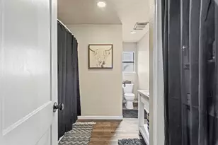 1611 Brazos Ave, Rockdale, TX 76567 - Photo 12