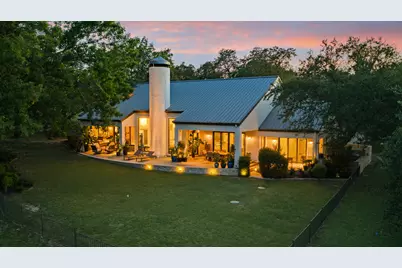 27033 Masters Parkway, Spicewood, TX 78669 - Photo 2