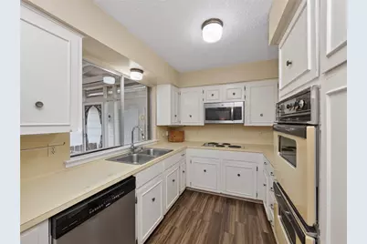 12901 Sherbourne Street, Austin, TX 78729 - Photo 14