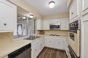 12901 Sherbourne St, Austin, TX 78729 - Photo 14