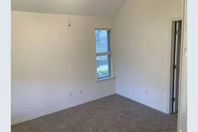 3013 Parker Drive, Georgetown, TX 78628 - Photo 14