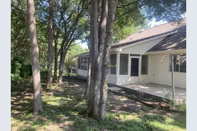 3013 Parker Drive, Georgetown, TX 78628 - Photo 28