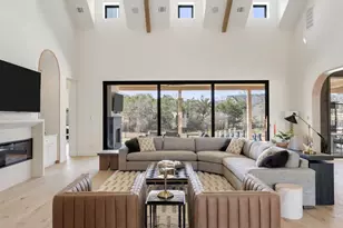 250 Hawthorne Ln, Spicewood, TX 78669 - Photo 4