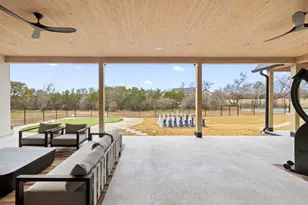 250 Hawthorne Ln, Spicewood, TX 78669 - Photo 32