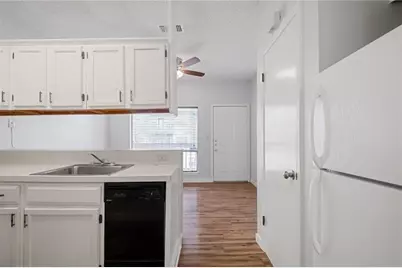 2210 Pearl Street #205, Austin, TX 78705 - Photo 6