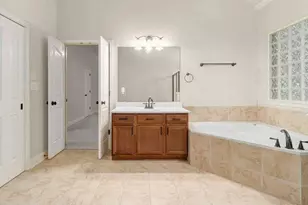 11405 Larue Belle Ln, Austin, TX 78739 - Photo 8