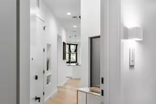 800 Embassy Dr, Austin, TX 78702 - Photo 14