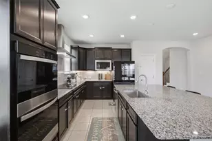 137 Jasmine Ln, Marble Falls, TX 78654 - Photo 2