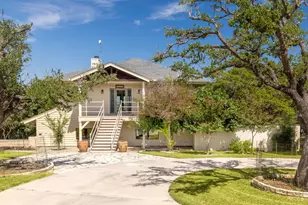 313 Kendall Rd, Spicewood, TX 78669 - Photo 2