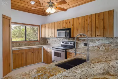 313 Kendall Road, Spicewood, TX 78669 - Photo 8