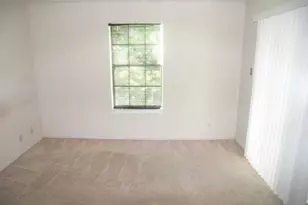 203 E 31st St, Austin, TX 78705 - Photo 10