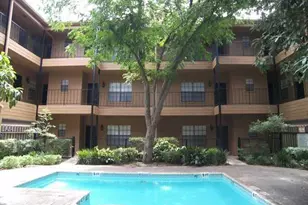 203 E 31st St, Austin, TX 78705 - Photo 2
