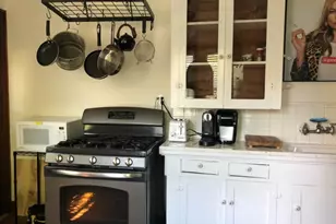 906 W 22nd St, Austin, TX 78705 - Photo 2