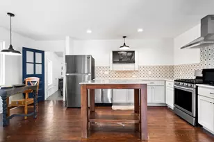 517 N Ave F, Elgin, TX 78621 - Photo 8