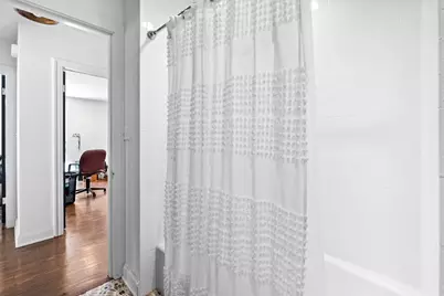 517 N Avenue F, Elgin, TX 78621 - Photo 14