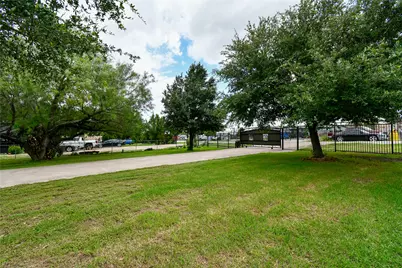 22 Niederwald Drive, Kyle, TX 78640 - Photo 4