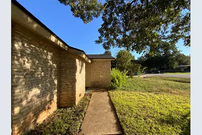 2010 Emerald Isle Drive, Leander, TX 78641 - Photo 20