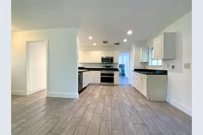 2010 Emerald Isle Drive, Leander, TX 78641 - Photo 10