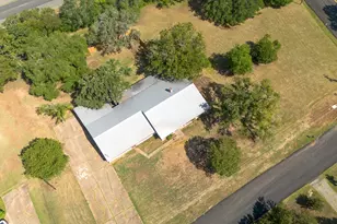 202 Canyon Wren Dr, Buda, TX 78610 - Photo 32