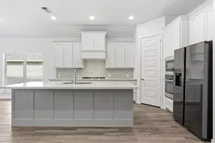 701 Tradewinds Wy, Georgetown, TX 78628 - Photo 8