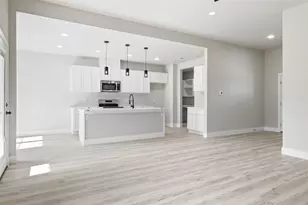 109 Sweet Clover Wy, Johnson City, TX 78636 - Photo 4