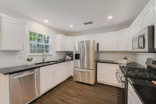 114 Havana St, Austin, TX 78704 - Photo 4