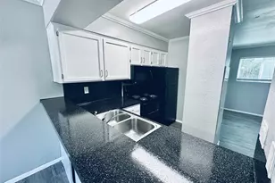3702 S 2nd St, Austin, TX 78704 - Photo 4