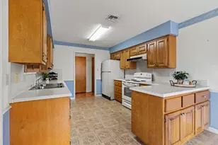 108 Tanglewood Dr, Fredericksburg, TX 78624 - Photo 4