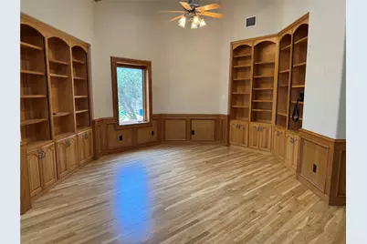 20704 E Lakeshore Drive, Spicewood, TX 78669 - Photo 38