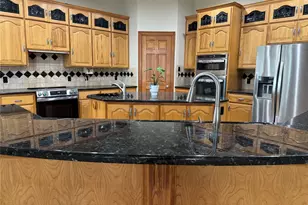 20704 E Lakeshore Dr, Spicewood, TX 78669 - Photo 8