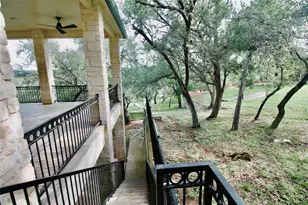 20704 E Lakeshore Dr, Spicewood, TX 78669 - Photo 14