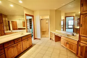 20704 E Lakeshore Dr, Spicewood, TX 78669 - Photo 12