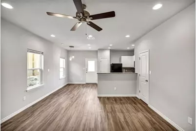 207 Peruna Drive, Marble Falls, TX 78654 - Photo 4