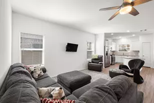 104 Blue Blaze Trl, Georgetown, TX 78628 - Photo 10