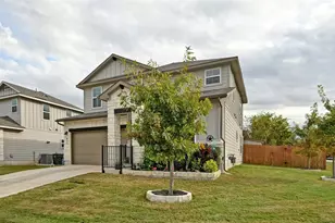 911 Bright Gemstone Wy, Austin, TX 78748 - Photo 2