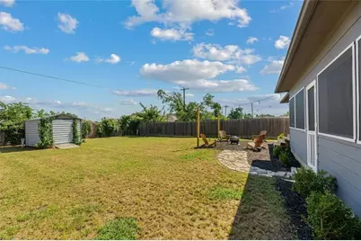 1910 Oaklawn Drive, Taylor, TX 76574 - Photo 38