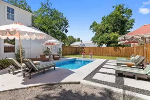 308 E Travis St, Fredericksburg, TX 78624 - Photo 34