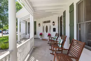308 E Travis St, Fredericksburg, TX 78624 - Photo 6