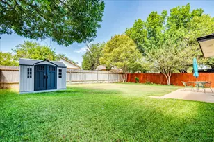 1327 Rosie Ln, Cedar Park, TX 78613 - Photo 18