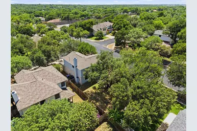 4228 Columbine Drive, Austin, TX 78727 - Photo 32